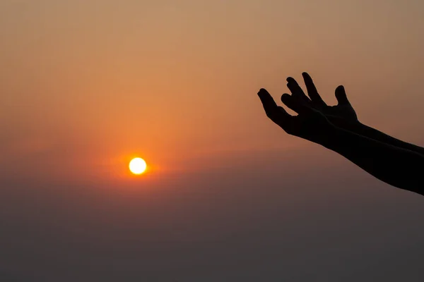 Mãos Humanas Abrem Palma Acima Adoração Eucaristia Terapia Abençoado Deus — Fotografia de Stock