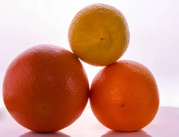 Orange Grapefruit Zitrone Auf Weißem Hintergrund — Stockfoto