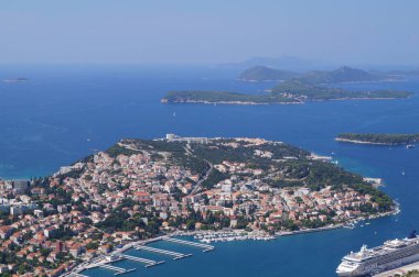 Adriyatik 'teki Dubrovnik şehrine bir bak. Dubrovnik, Hırvatistan