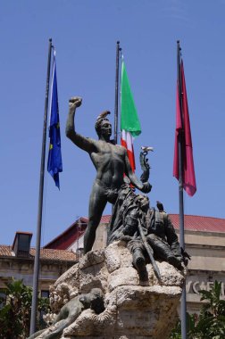 Catania 'da bir heykel. Tarihsel cazibe. İtalya