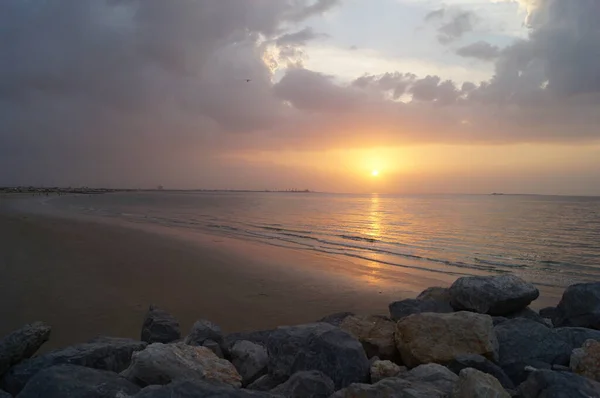 阿拉伯联合酋长国巨大的日落 Marjan Island 阿拉伯联合酋长国 — 图库照片