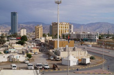 Kaleden şehrin bir görüntüsü. Ras Al Khaimah. Birleşik Arap Emirlikleri.