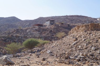 Muhteşem bir dağ manzarası. Dağlarda bitki örtüsü yok. Al Hajar Dağları, Umman..