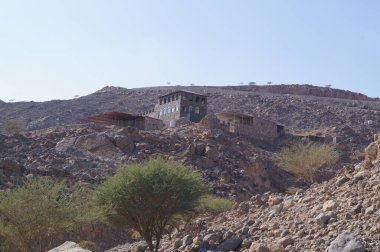 Muhteşem bir dağ manzarası. Dağlarda bitki örtüsü yok. Al Hajar Dağları, Umman..