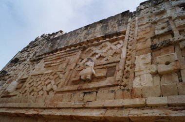Uxmal eski bir Maya kentidir. Meksika.