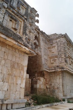 Uxmal eski bir Maya kentidir. Meksika.