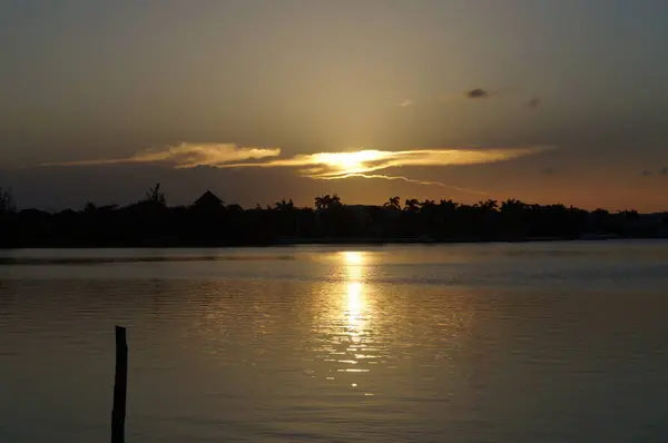 Sonnenuntergang Einem Schönen Strand Cancun Quintana Roo Mexiko — Stockfoto