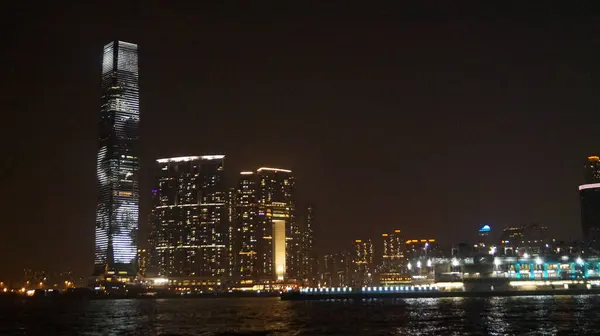 夜の香港の街の景色 — ストック写真