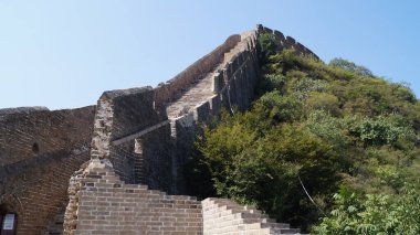 Turizm sezonunda Çin Seddi. Çin