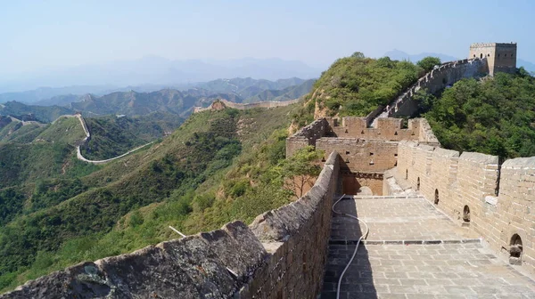 Kinesiska Muren Turistsäsongen Kina — Stockfoto