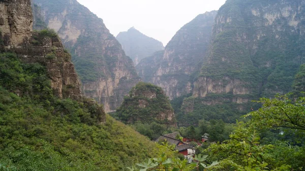 Golden Dragon Gorge Longqing Gorge China Uma Área Pitoresca Aldeia — Fotografia de Stock