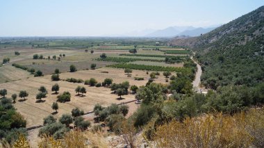 Karain Mağarası yakınlarındaki manzara çok güzel. Yagca, Antalya, Türkiye