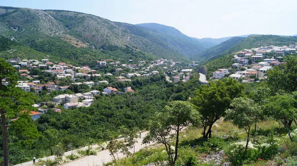 Vista Cidade Senj Croácia Sopé Das Montanhas Mala Kapela Velebit — Fotografia de Stock