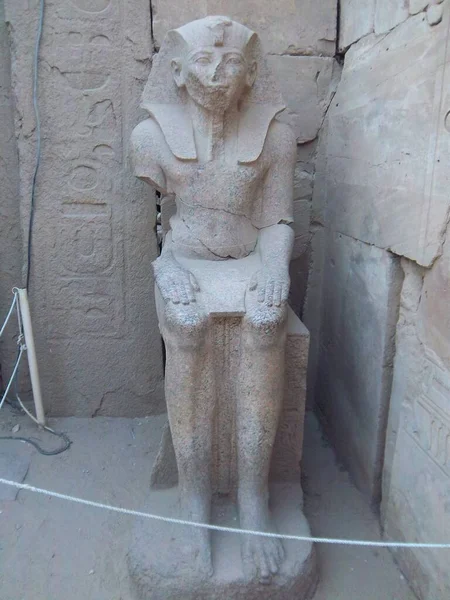 卡尔纳克圣殿建筑群 Karnak Temple Complex 包含了埃及卢克索 Luxor 附近的大量腐烂的寺庙 尖塔和其他建筑 Karnak Temple — 图库照片