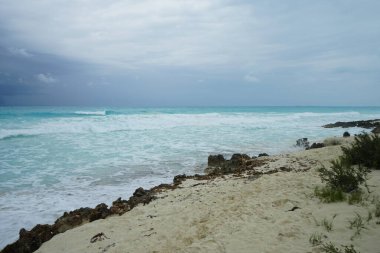  Muhteşem okyanus manzarası. Cayo Santa Maria beyaz kumlu plajlarıyla tanınır. Cayo Santa Maria, Küba.   