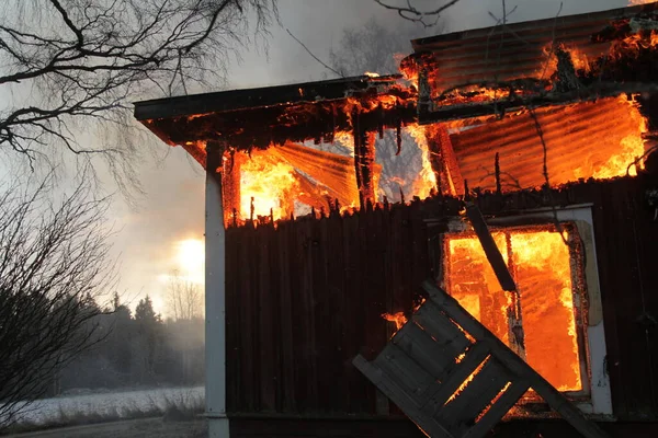 건물에 불이붙었다 — 스톡 사진