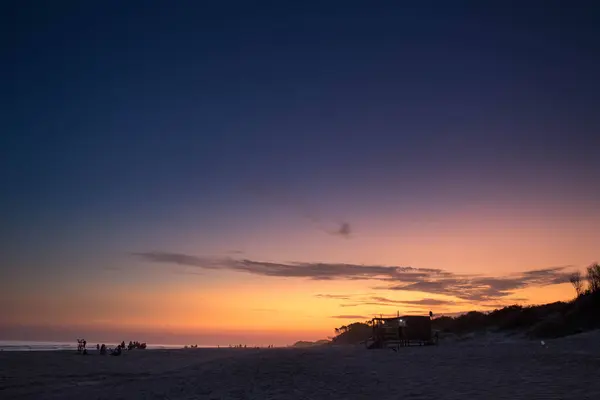 Fioletowe Niebo Zachodzie Słońca Montevideo Beach Urugwaj — Zdjęcie stockowe