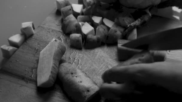 Zpomalené Video Osoby Připravující Zeleninu Kuchyni — Stock video