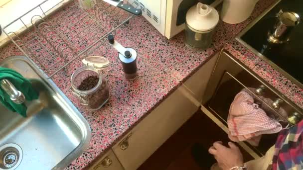 Vista Superior Homem Fazendo Café Expresso Cozinha Seg — Vídeo de Stock