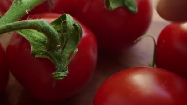 Macro Close Tomates Cereja Vermelhos Não Cozidos Seg — Vídeo de Stock