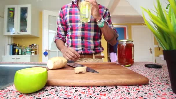 Low View Person Making Ginger Lemon Tea Kitchen — Stock Video