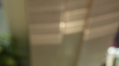 Yumuşak ışık dokulu yüzeyi aydınlatır