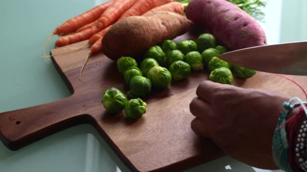 Top Widok Osoby Podejmowania Zdrowego Posiłku Domu — Wideo stockowe