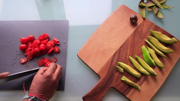 Vista Dall Alto Persona Che Prepara Pensione Con Deliziosi Antipasti — Video Stock