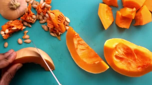 Piatto Porre Mani Preparare Zucca Zucca Organica Zucca — Video Stock