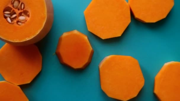 Vlakke Lay Out Van Handen Voorbereiding Pompoen Butternut Squash — Stockvideo