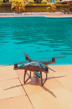 Dijital kameralı İHA kuadkopteri