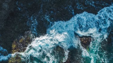 okyanus dalgalarının havadan görünümü, Dar es Salaam