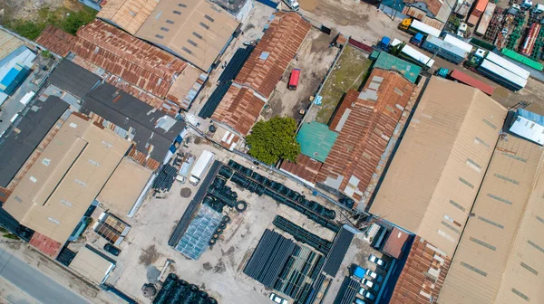 ダルエスサラームの工業地帯の空中からの眺め — ストック写真