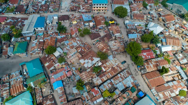 达累斯萨拉姆当地定居点的空中图像 — 图库照片