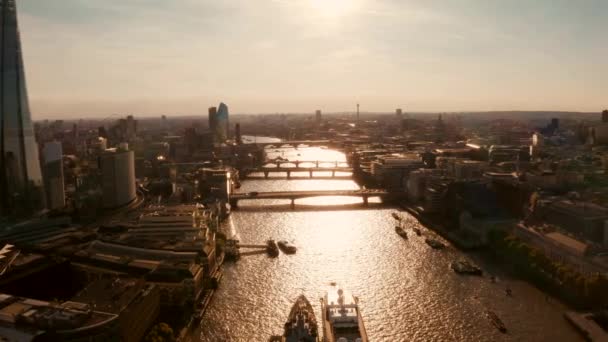 Widok z lotu ptaka na Londyn i Tamizę Londyn — Wideo stockowe
