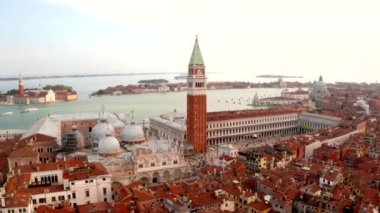 San Marco Meydanı 'nın havadan görünüşü