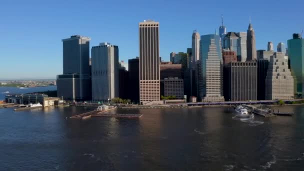 New York şehrinin gökyüzü manzarası Manhattan silueti — Stok video