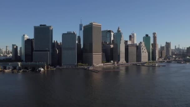 Vanuit de lucht zicht op New York skyline Manhattan — Stockvideo
