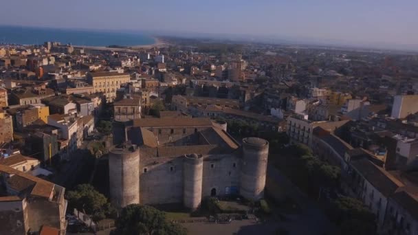 Vista aérea del castillo en Catania Sicilia sur italia — Vídeo de stock