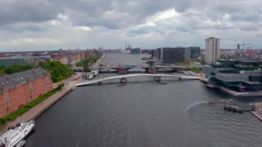 Danimarka Kopenhag kanal köprülerinin hava görüntüsü