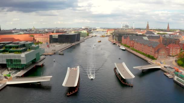 Vista aérea das pontes do canal de copenhagen denmark — Vídeo de Stock