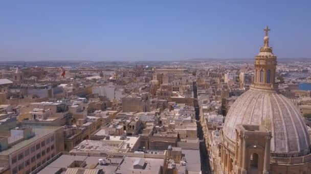 Aerial view of the main cathedral in valetta malta — Stock Video