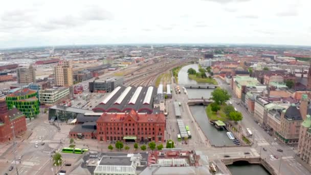 Vista aérea de la ciudad de Malmo en Suecia — Vídeo de stock