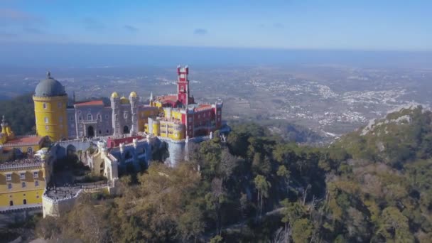 Vista aérea do palácio pena sintra palácio perto de lisboa portugal — Vídeo de Stock