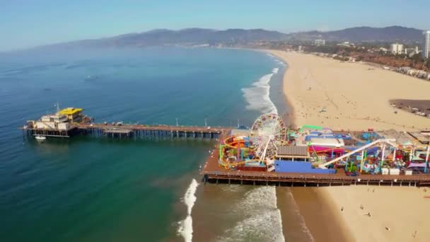 Vista aérea del muelle de Santa Mónica en California — Vídeo de stock