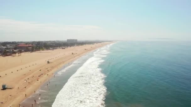 Vista aérea del muelle de Santa Mónica en California — Vídeos de Stock