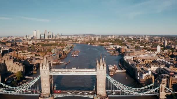 Vista aérea de torre puente fragmento londres skyline londres reino unido — Vídeo de stock