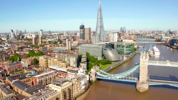 London Business District Ansicht mit vielen Wolkenkratzern Luftaufnahme — Stockvideo