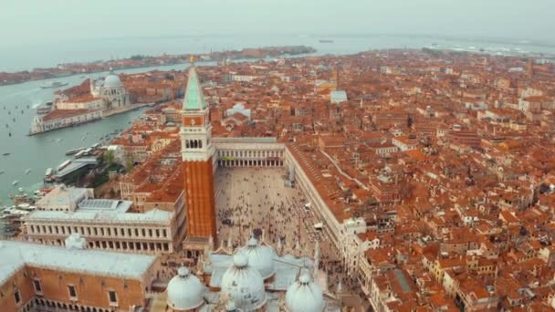 Rano widok na st znaków kwadratowych w Wenecji — Wideo stockowe