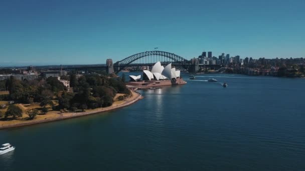 Sydney operagebouw vanuit de helikopter. — Stockvideo